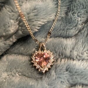 💕 Queen Heart Halo Pendant